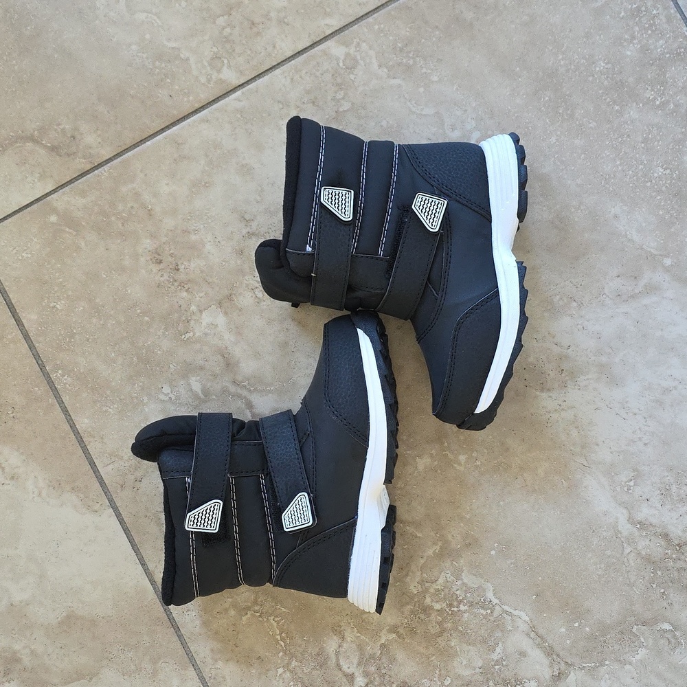 wonder nation Black and White Kids Winter Boots